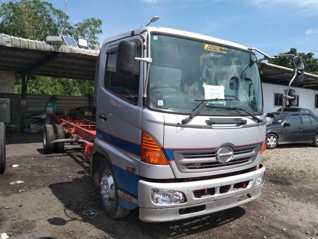 HINO FC7 (6 TYRES) (EURO 4) CHASSIS & CAB